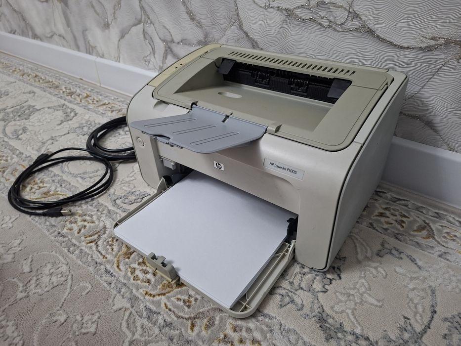 Принтер HP LaserJet P1005