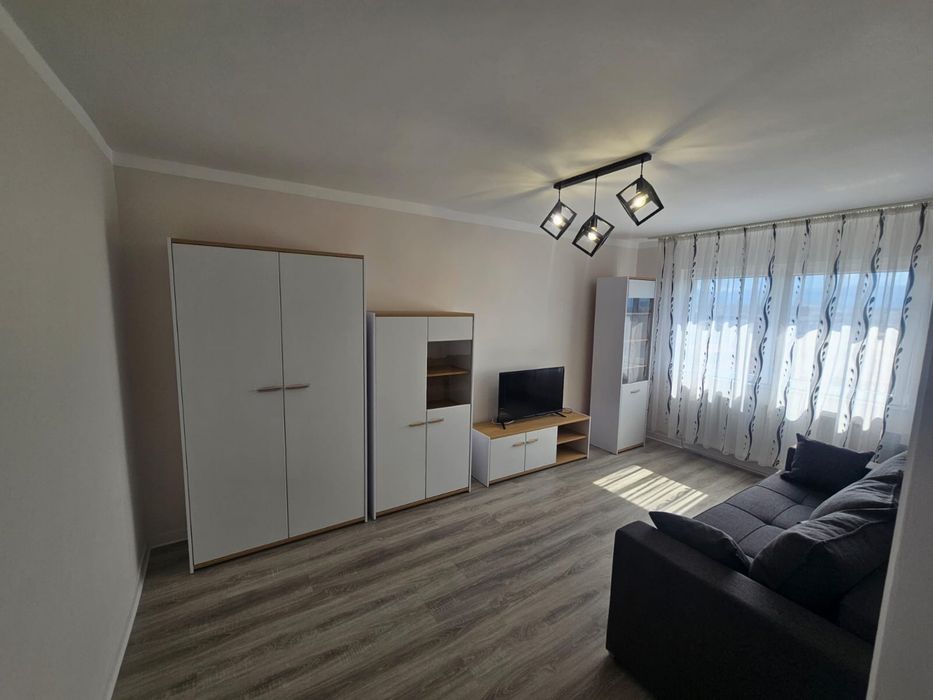 Inchiriez apartament 3 camere