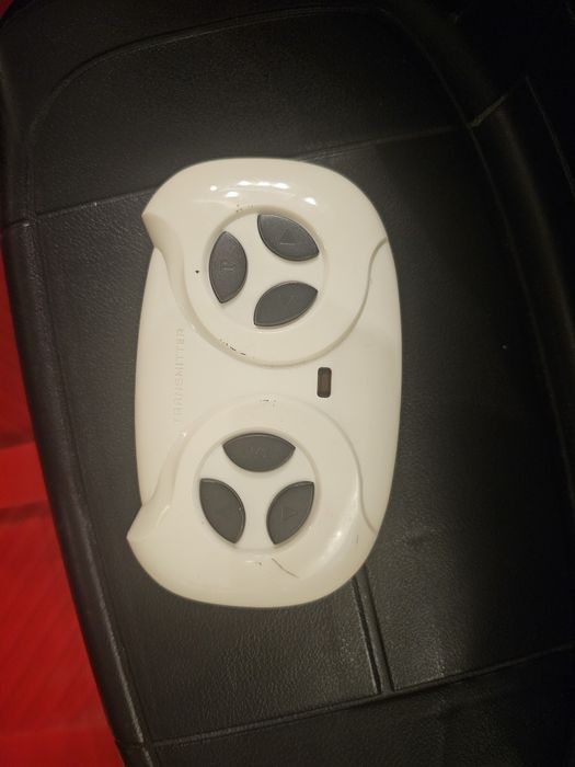 Детска електрическа кола Mercedes AMG – с дистанционно, светлини