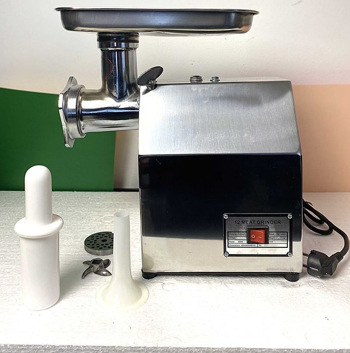 Masina de tocat carne profesionala MK-12, 850W