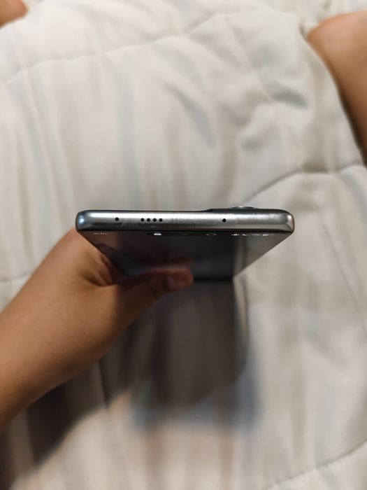 Tecno camon. 40.