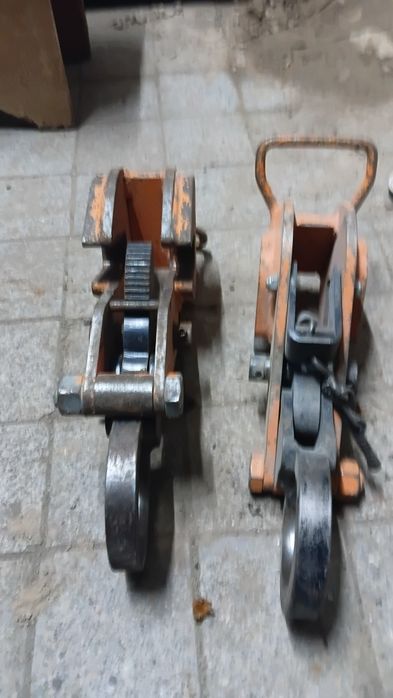 Продам крючки 4 шт.