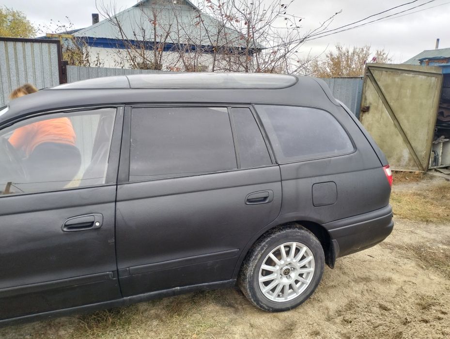 Продам Toyota Caldina