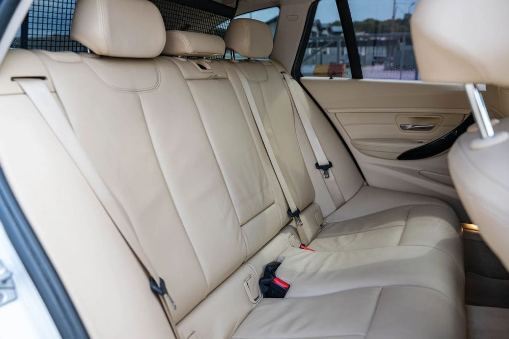 BMW Seria 3 Rate - Leasing - Garantie 36 Luni