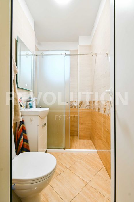 Тристаен апартамент в ж.к. Лагера