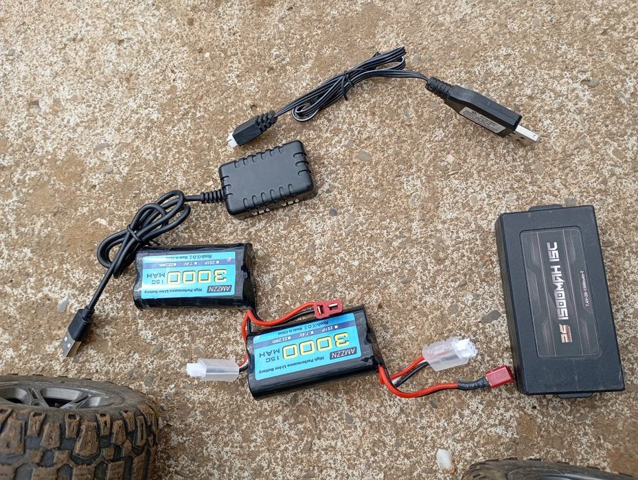 Masina RC cu telecomanda
