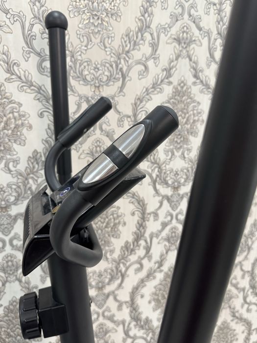 Продам эллипс тренажер