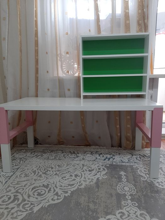 Стол письменный Икеа