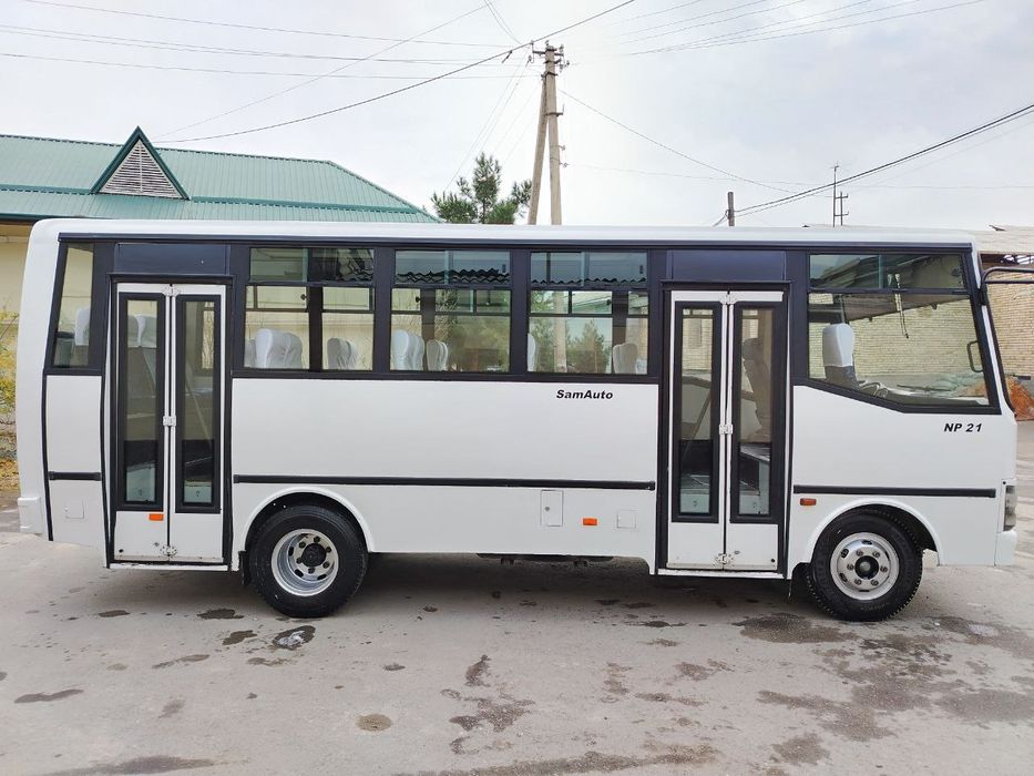 .Isuzu saz NP21.