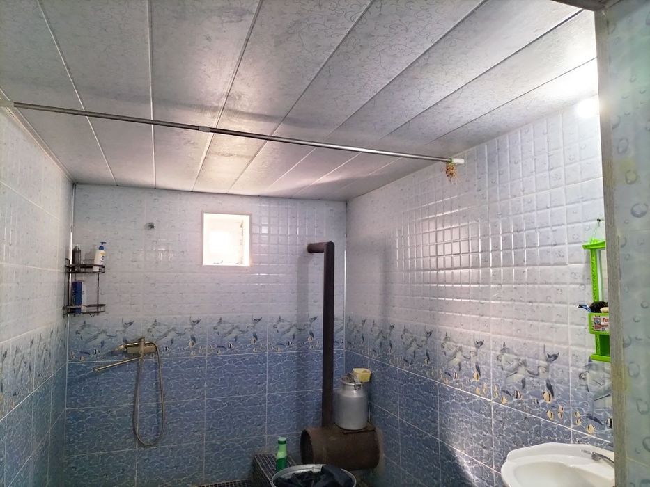 6 sotix holi sotiladi