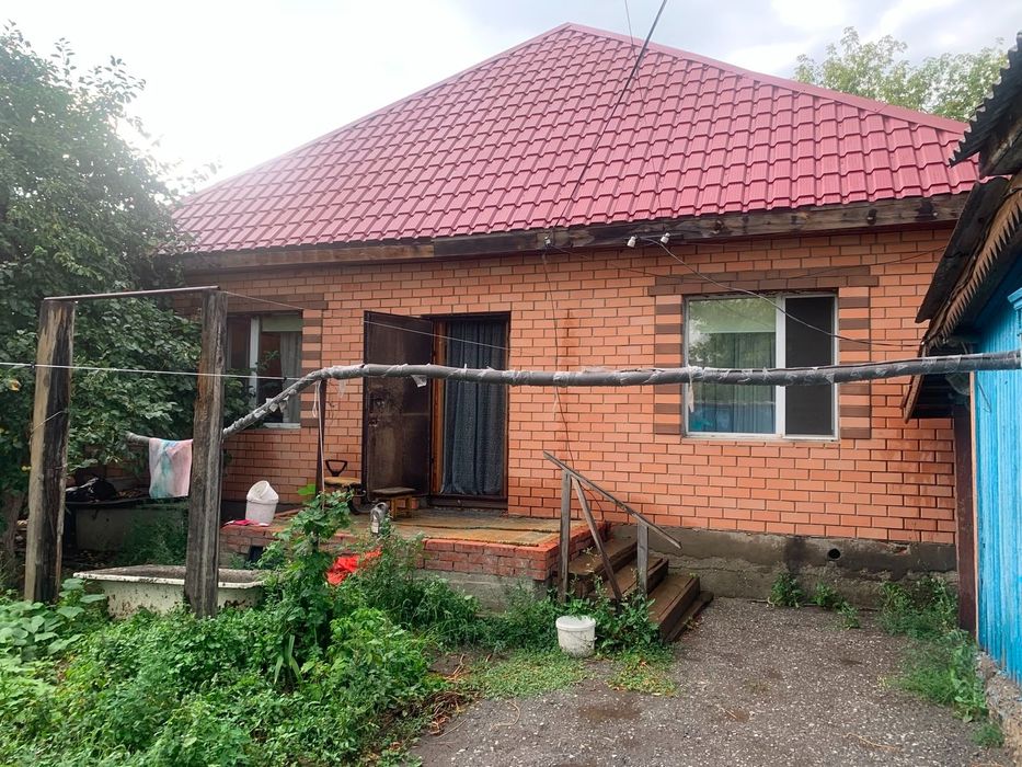 Продам дом р-н Радуги