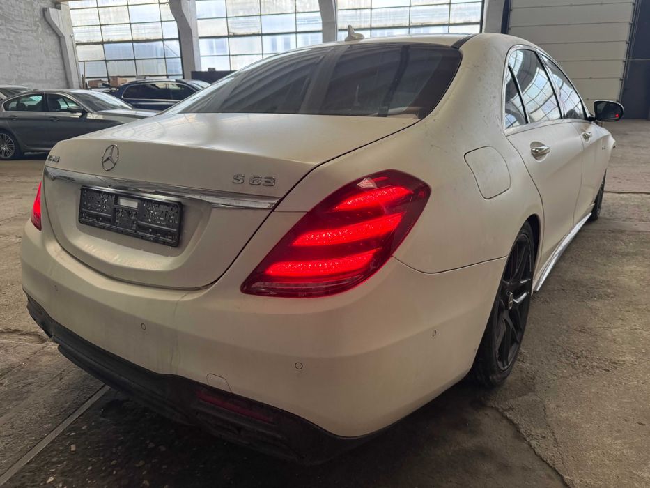 Mercedes S63 AMG 4matic avariat