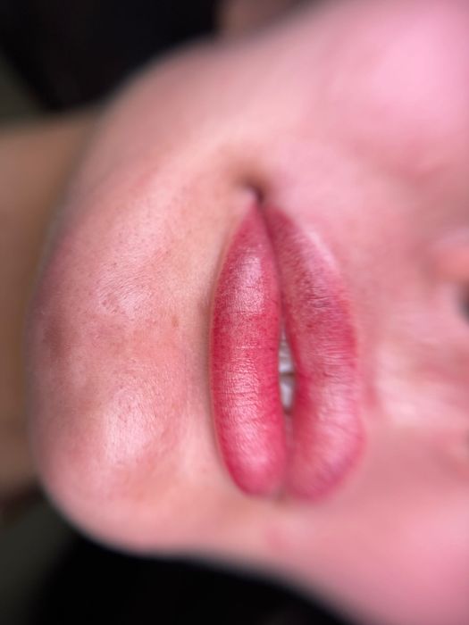 Dermopigmentare buze-500 lei/ sedinta