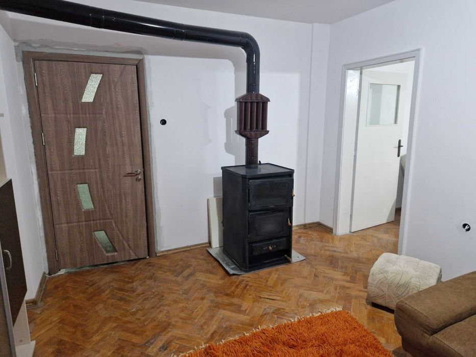 Дава се под наем Тристаен апартамент в Шумен, Тракия - 78 кв.м за 298.86 € - Снимка #7