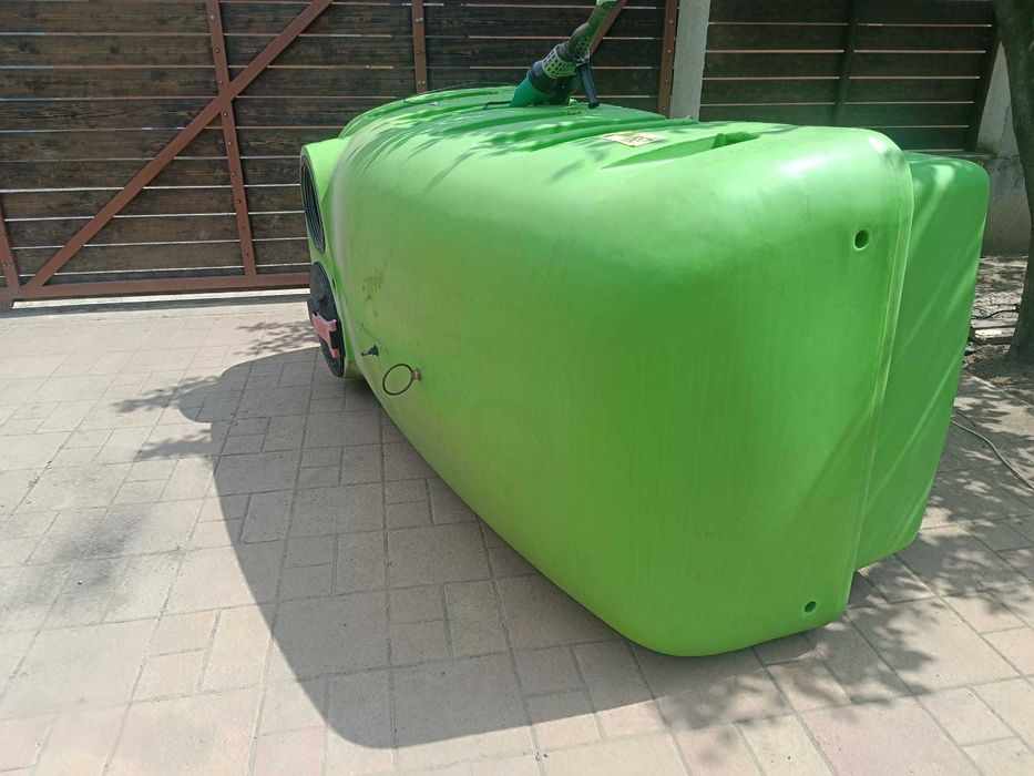 Reparatii/ lipire rezervoare combustibil, bazine, statii erbicidat