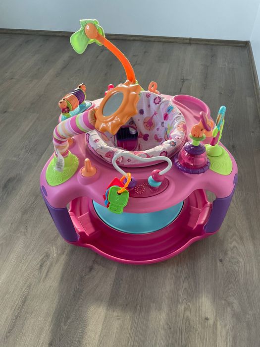 Centru de activitati bebe