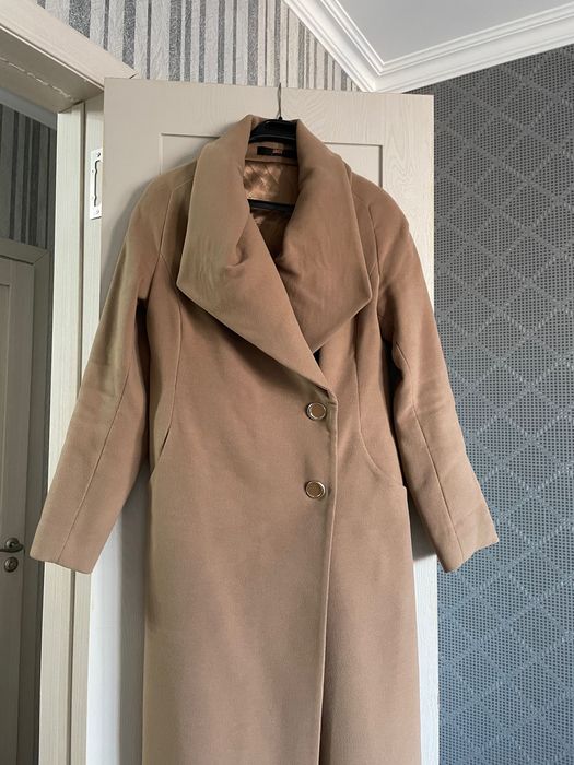 Продам пальто осеннее