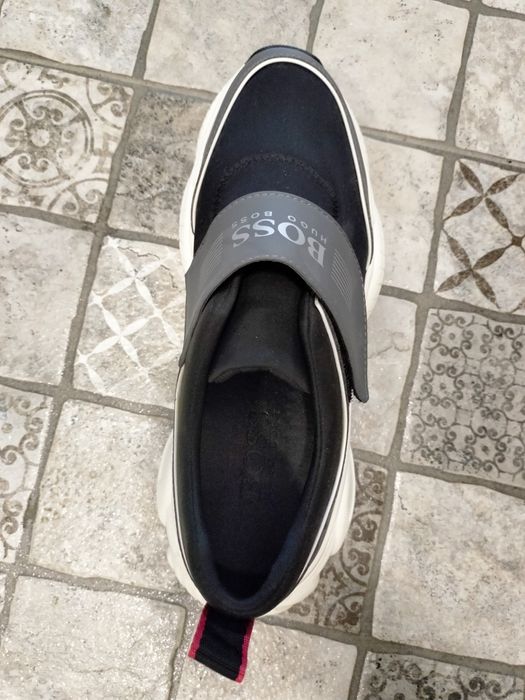 СРОЧНО Продам кроссовки