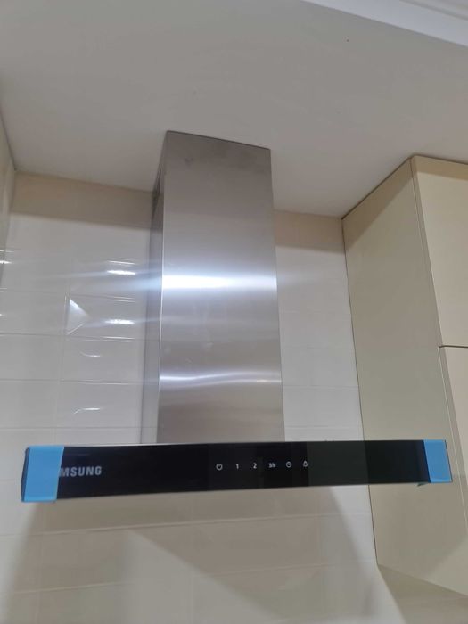 Вытяжка кухонная SAMSUNG