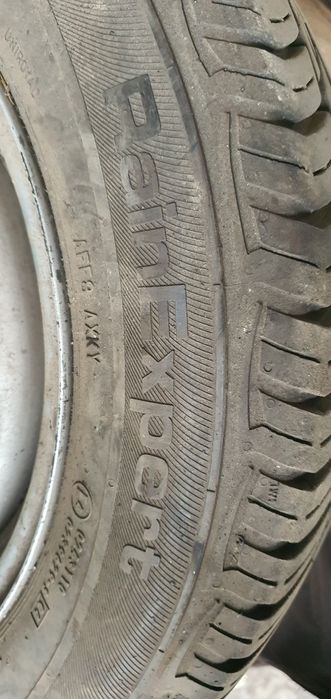 Гуми 2бр 185/60/14 - 1бр- 55лв
