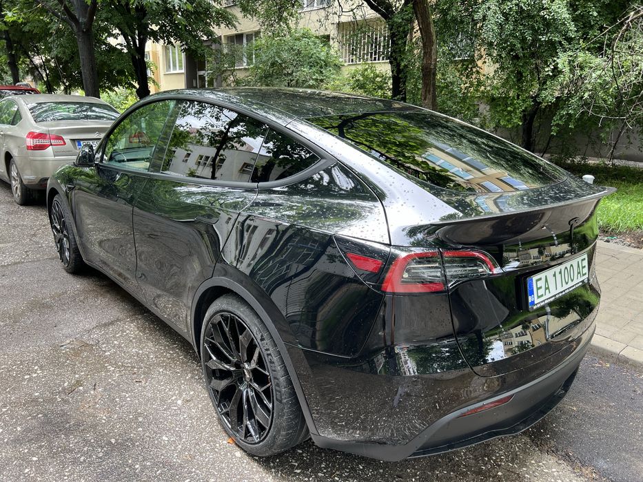 Tesla Y Performance