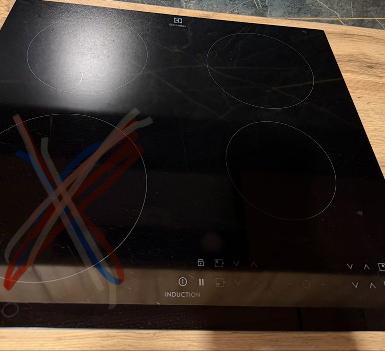 Индукционная плита Electrolux