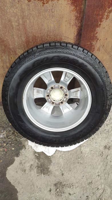 Диски с шинами на Прадо