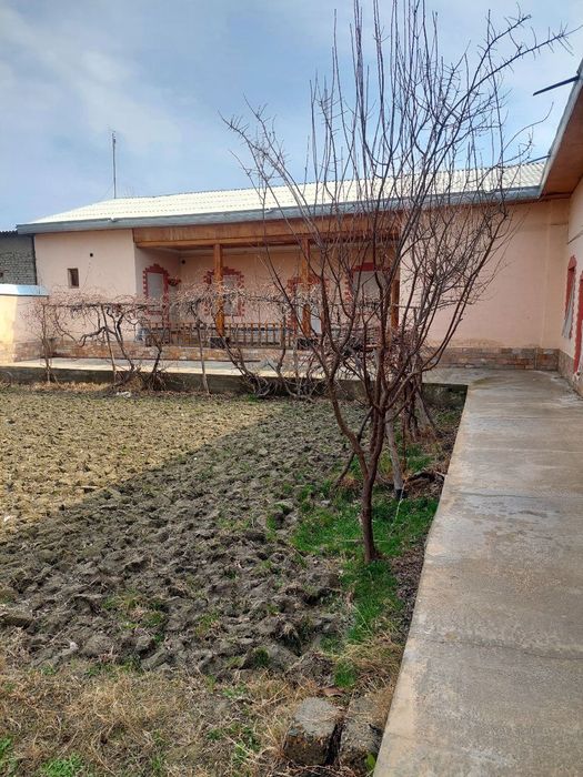 Tayyor kirib yashash uchun hovli