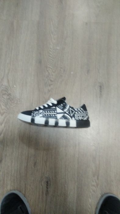 Новые Кроссовки 38-39