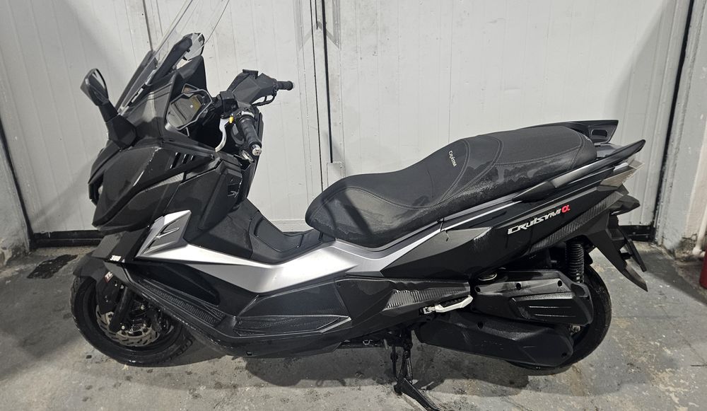 Sym cruisym 300 avariat