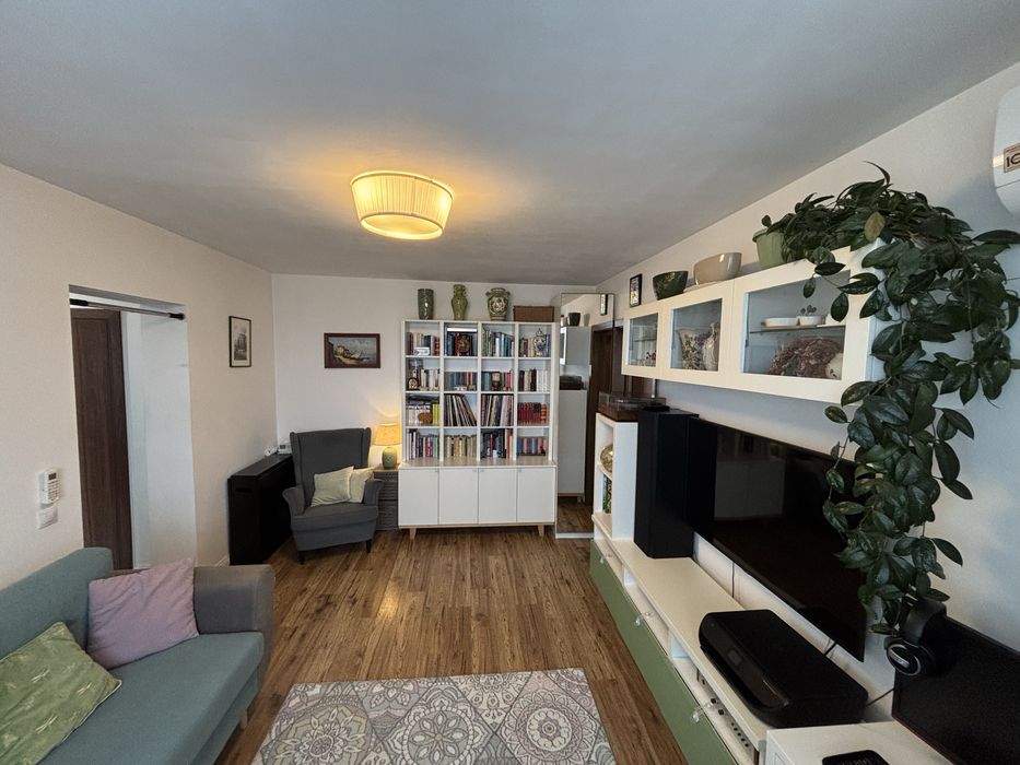 Apartament 3 camere – Grigorescu, zona Coloane