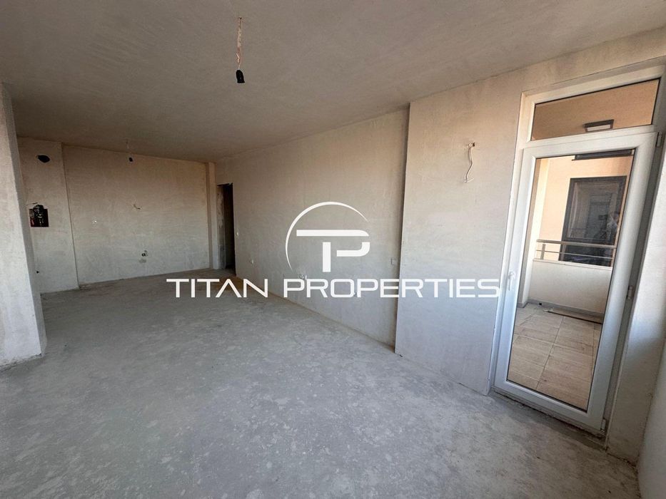 Ексклузивна оферта! Ключ в офиса! Тристаен апартамент с АКТ 16 в ж.к