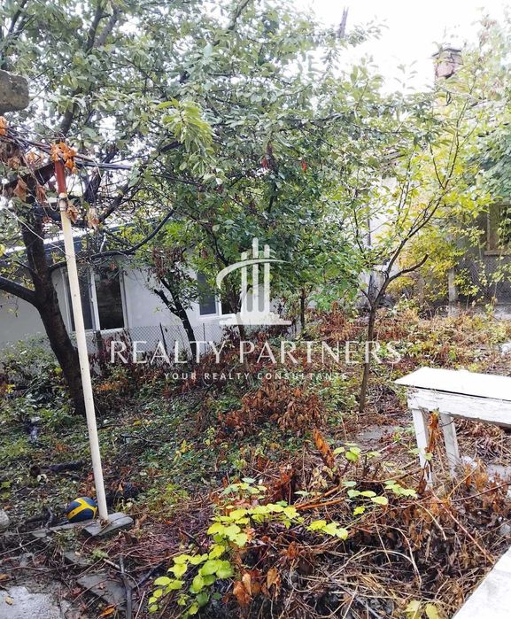 Масивна къща в Кв. Клепало на гр. Перник