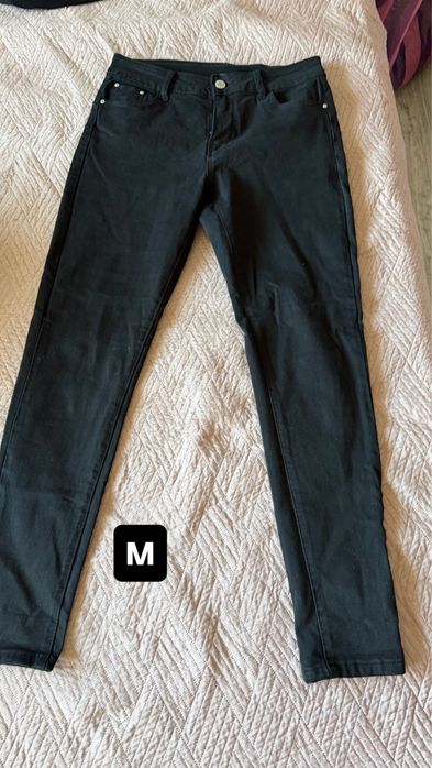 Дамски дънки и анцузи