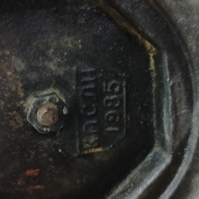 Гагарин бюст чугун