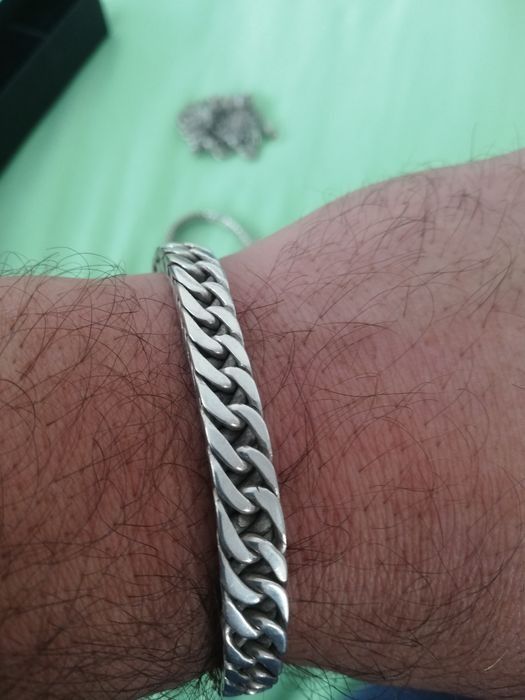 Сребро, гривна и ланец