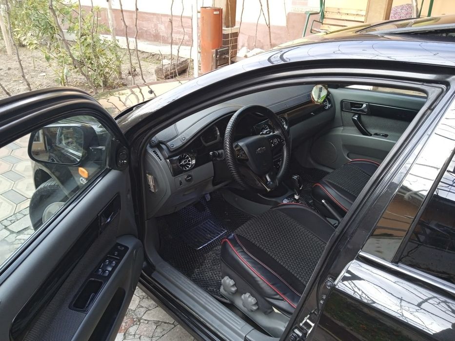 Chevrolet lacetti.  Gentra qilingan