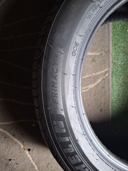 235 55 19 Michelin DOT 2021 vara NOI