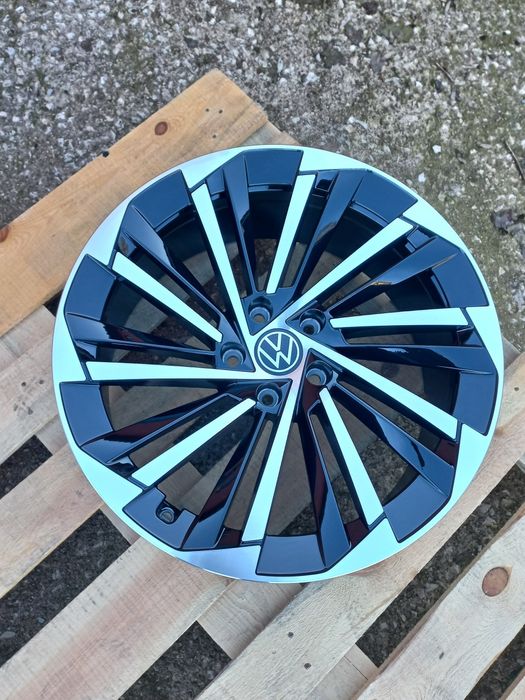 19"Vw Seat Skoda 8.5ж ет40 Black polish Tiguan Passat Superb Чисто Нов