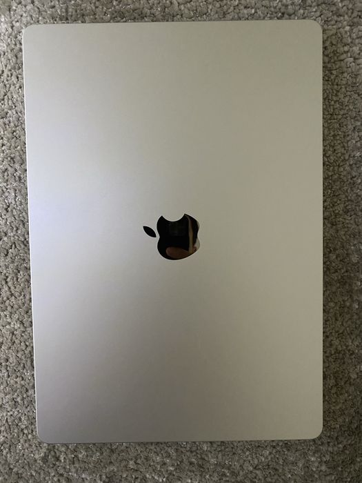 Macbook air m2 15 16/256