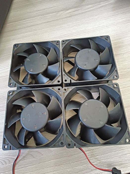 Вентиляторы продам.