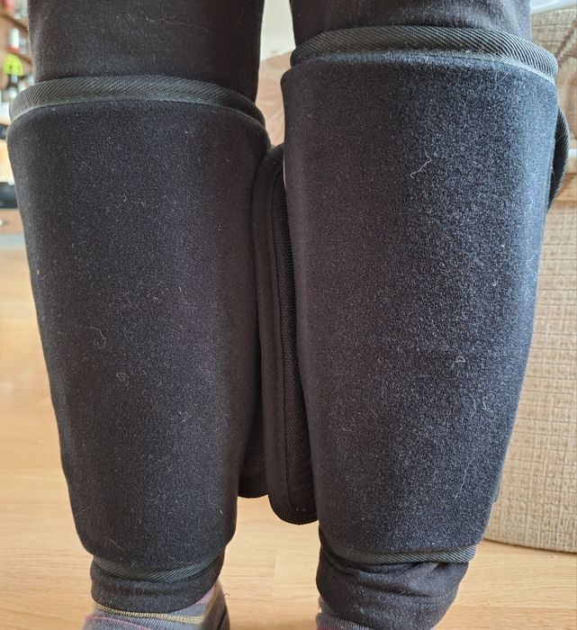 Вибромасажна наметка/ седалка с възглавнички за краката