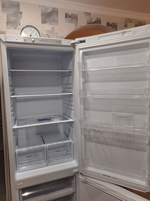Срочно продам двухкамерный холодильник Бирюса