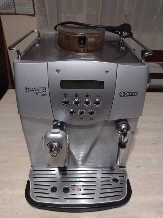 Vand aparate de cafea Saeco Incanto