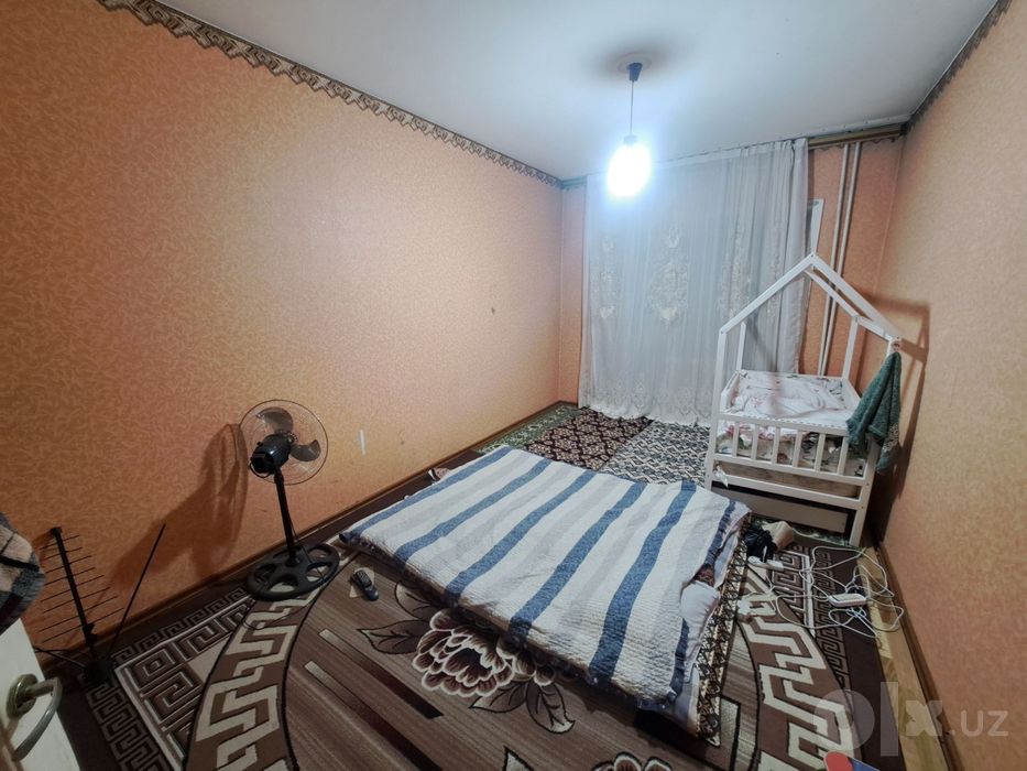Юнусобод 19кв 2*3комнатная не торец улишшаная планировка