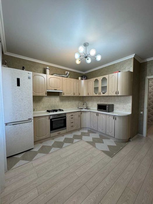 Продам 3 ком Квартира РН Азии