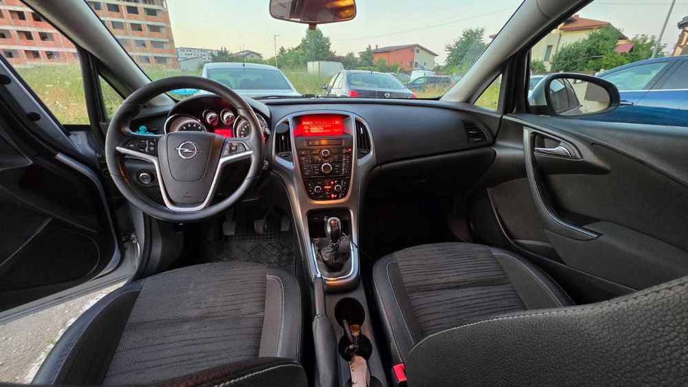 Vand opel astra j