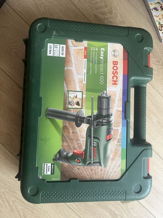 Ударная дрель Bosch Easyimpact 600