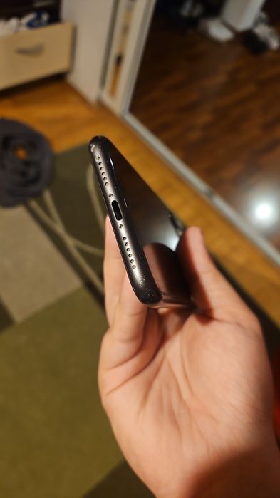 Iphone 11 64gb perfect functional fara icloud