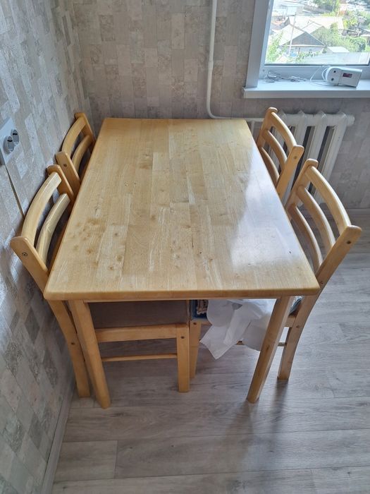 Продам  стол кухонный